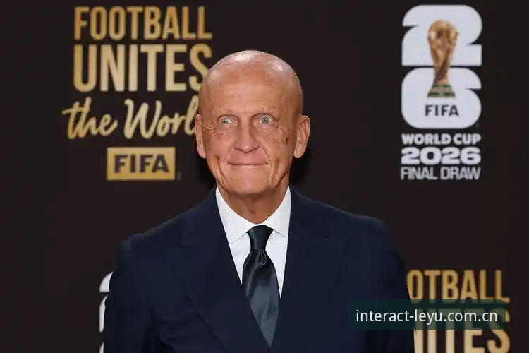 7大规则变革重塑世界杯判罚标准——科里纳详解VAR新规与倒计时执念